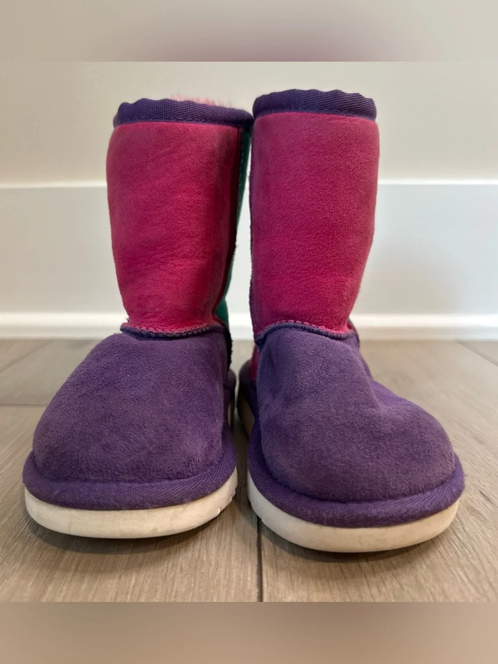Uggs Girl’s Size 8 (toddler) 3151T Classic Patchwork Color Block Suede Boots